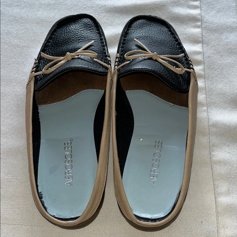 AEROSOLES Black and Tan Bow Loafers - Picture 4 of 6